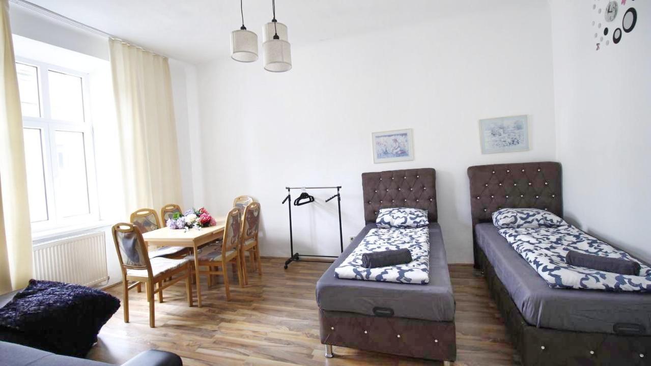 Comfortable Rooms Near Schoenbrunn Palace Hl Wien Exteriör bild