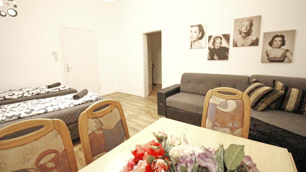 Comfortable Rooms Near Schoenbrunn Palace Hl Wien Exteriör bild