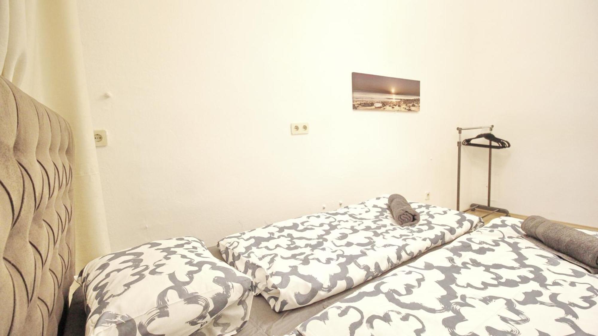 Comfortable Rooms Near Schoenbrunn Palace Hl Wien Exteriör bild